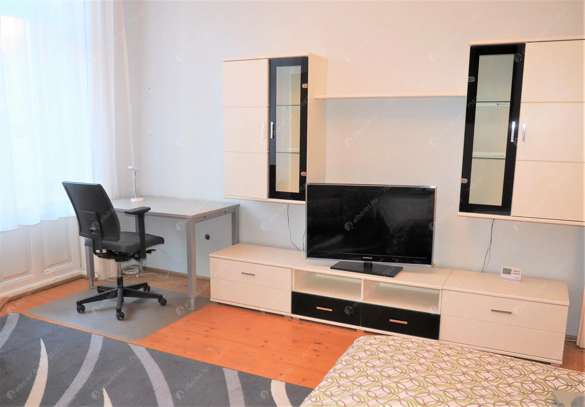 Kiadó albérlet 238000 Ft/hó áron: Budapest, VIII. kerület  II. János Pál pápa tér. Mérete: 45 nm, 1 szobás | Alberlet.hu - 6405797