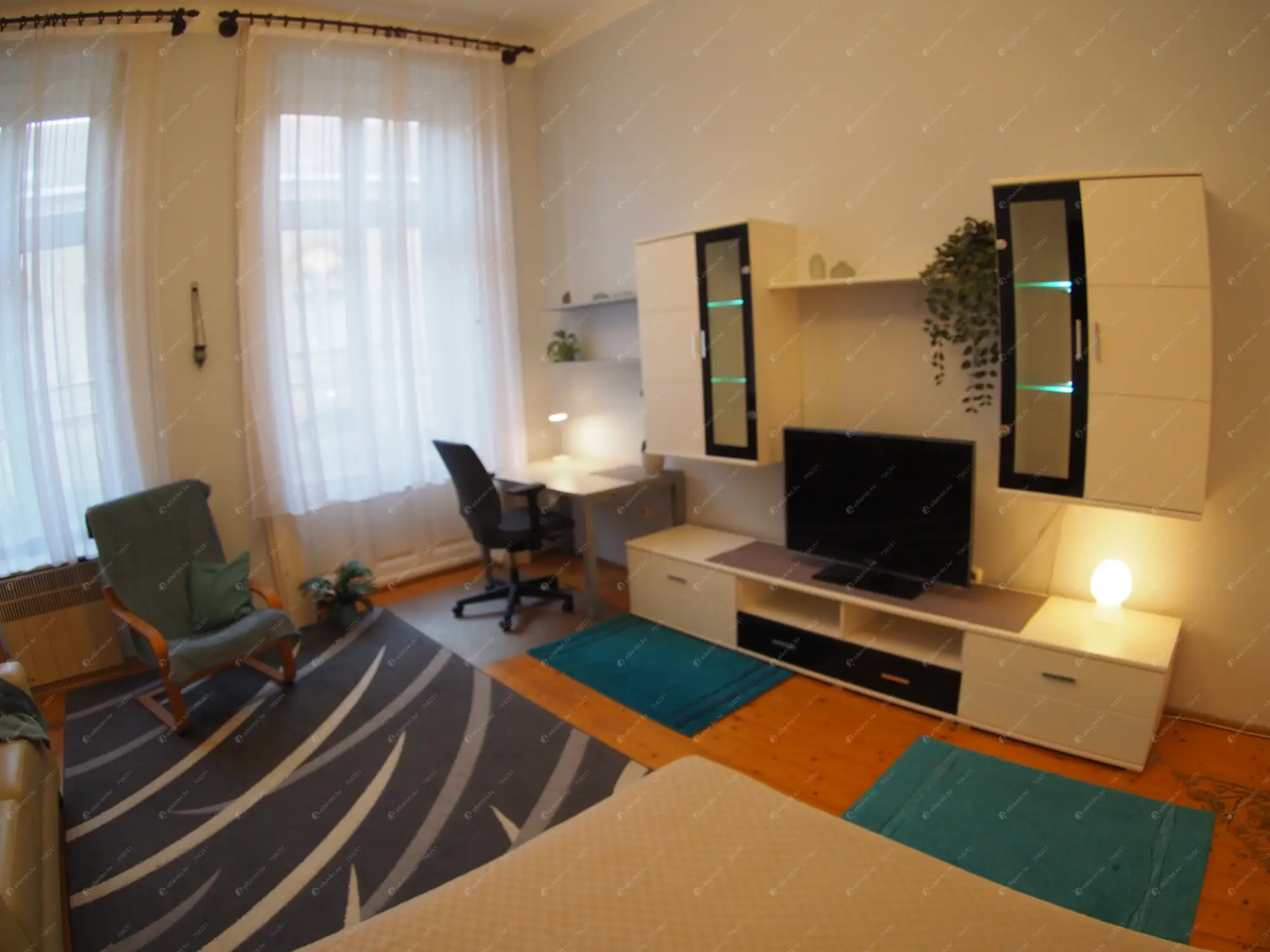 Kiadó albérlet 228000 Ft/hó áron: Budapest, VIII. kerület  II. János Pál pápa tér. Mérete: 45 nm, 1 szobás | Alberlet.hu - 6590777