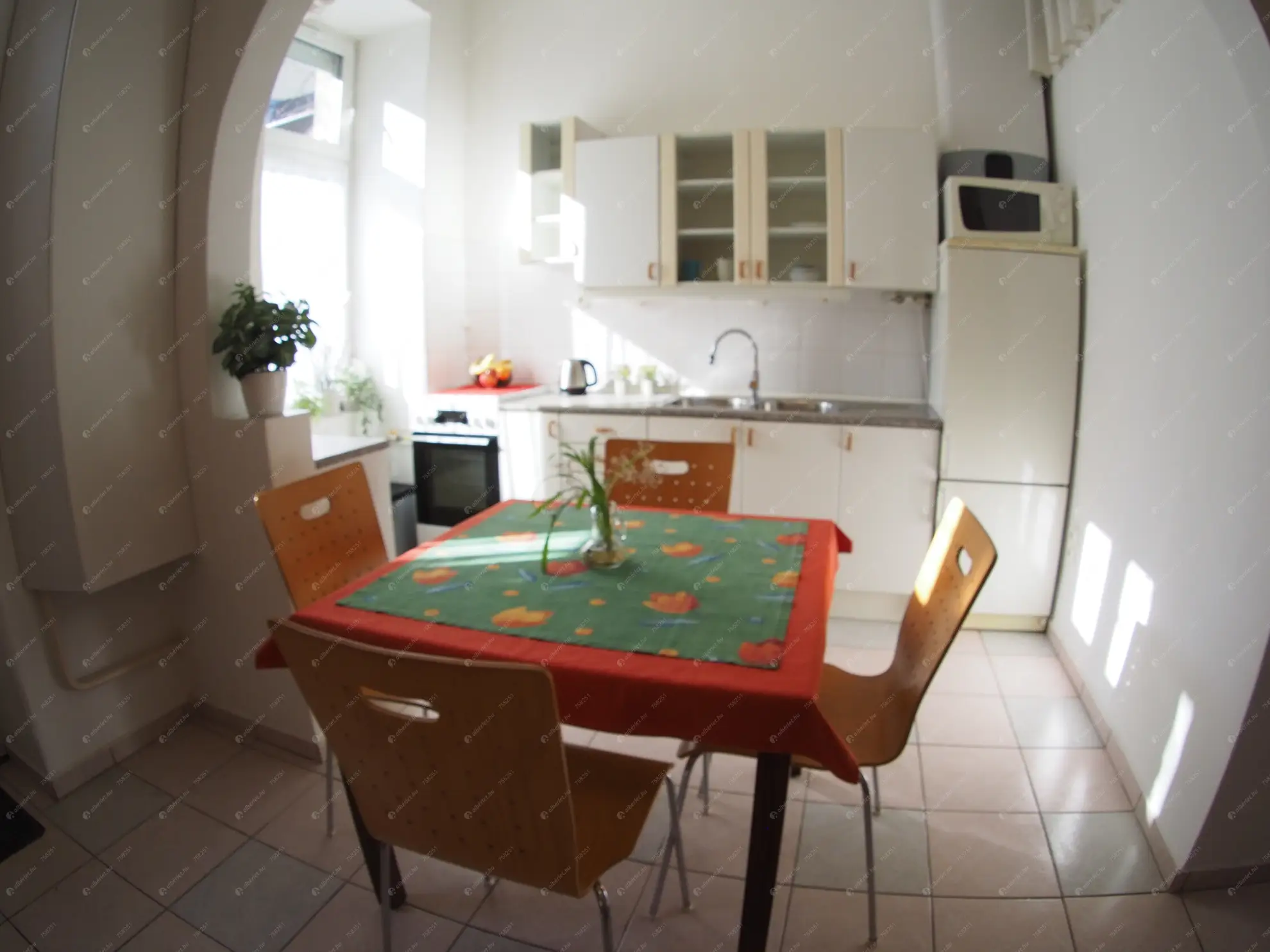 Kiadó albérlet 228000 Ft/hó áron: Budapest, VIII. kerület  II. János Pál pápa tér. Mérete: 45 nm, 1 szobás | Alberlet.hu - 6590815