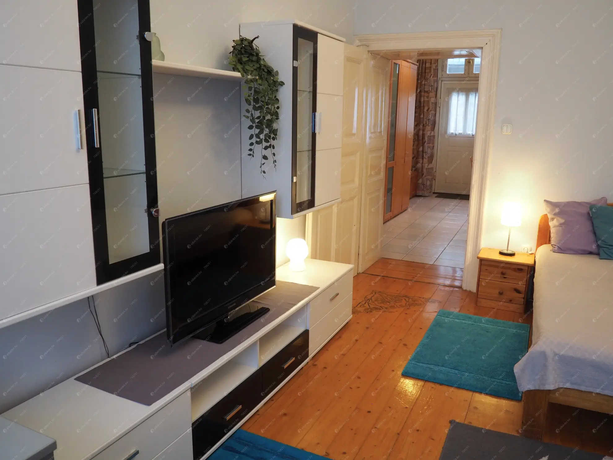 Kiadó albérlet 228000 Ft/hó áron: Budapest, VIII. kerület  II. János Pál pápa tér. Mérete: 45 nm, 1 szobás | Alberlet.hu - 6591733