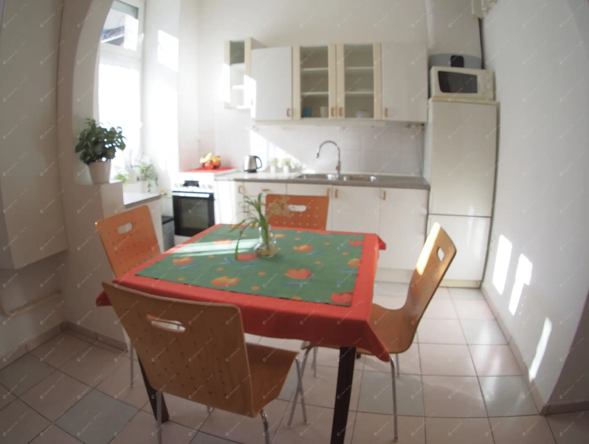 Kiadó albérlet 228000 Ft/hó áron: Budapest, VIII. kerület  II. János Pál pápa tér. Mérete: 45 nm, 1 szobás | Alberlet.hu - 6626278