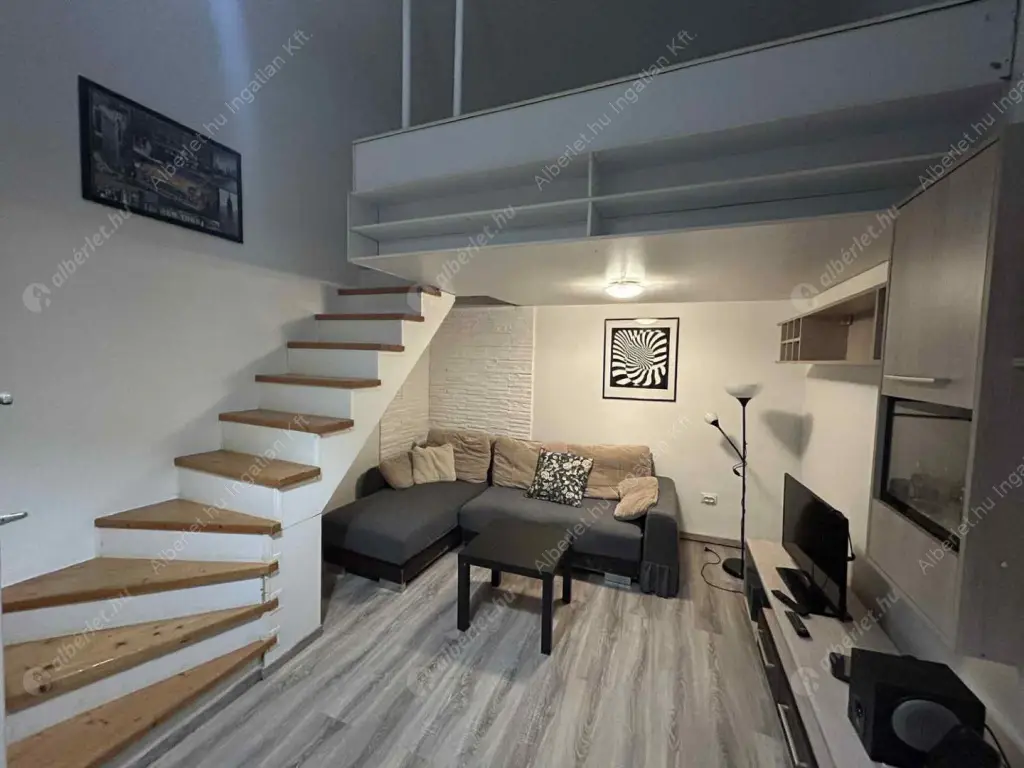 Kiadó albérlet 270000 Ft/hó áron: Budapest, VIII. kerület  II. János Pál pápa tér. Mérete: 51 nm, 1 szobás | Alberlet.hu - 6582823