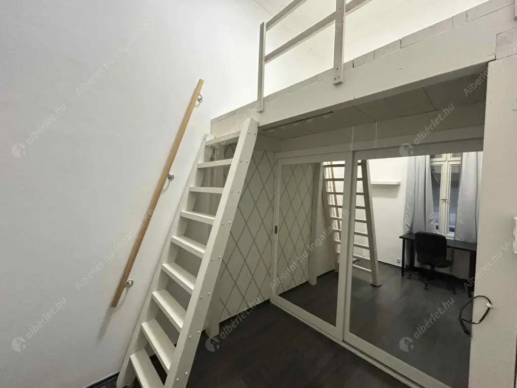 Kiadó albérlet 270000 Ft/hó áron: Budapest, VIII. kerület  II. János Pál pápa tér. Mérete: 51 nm, 1 szobás | Alberlet.hu - 6603674