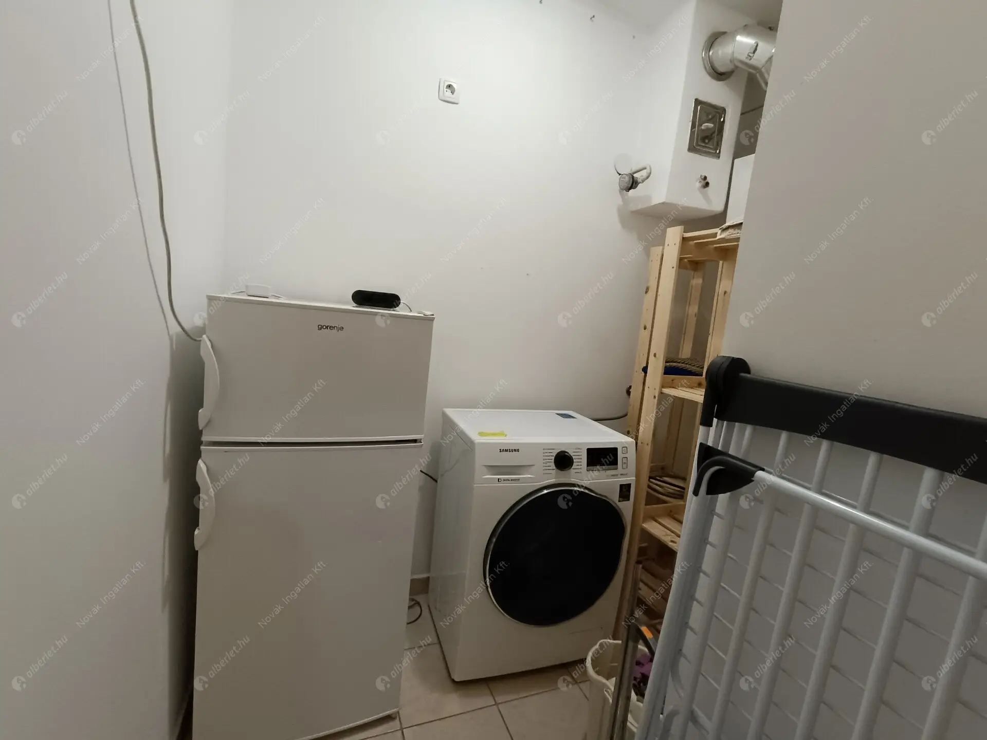 Kiadó albérlet 250000 Ft/hó áron: Budapest, VIII. kerület  II jános pál pápa tér. Mérete: 53 nm, 2 szobás | Alberlet.hu - 6332002