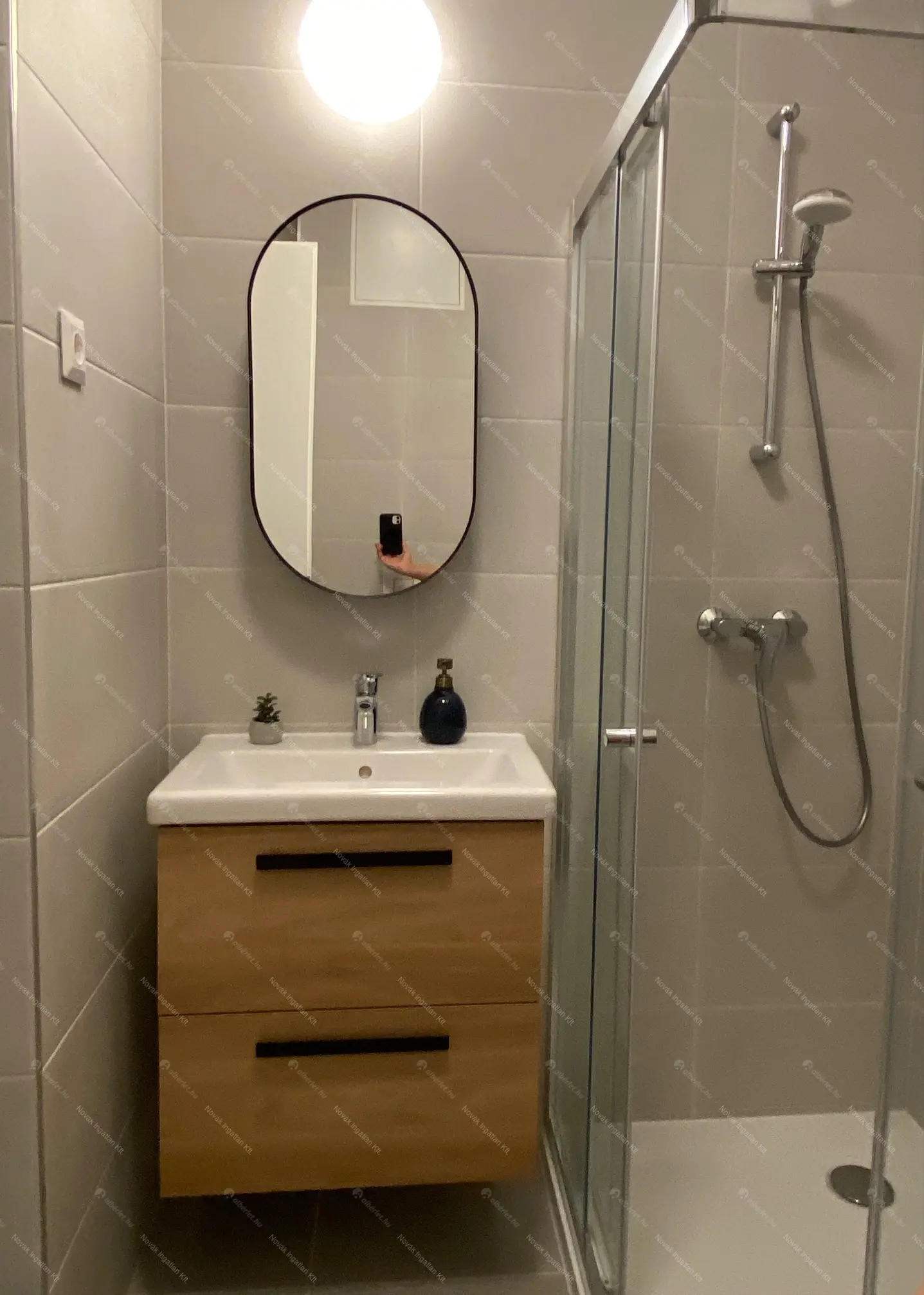 Kiadó albérlet 240000 Ft/hó áron: Budapest, VIII. kerület  Illés utca. Mérete: 26 nm, 1 szobás | Alberlet.hu - 6724250