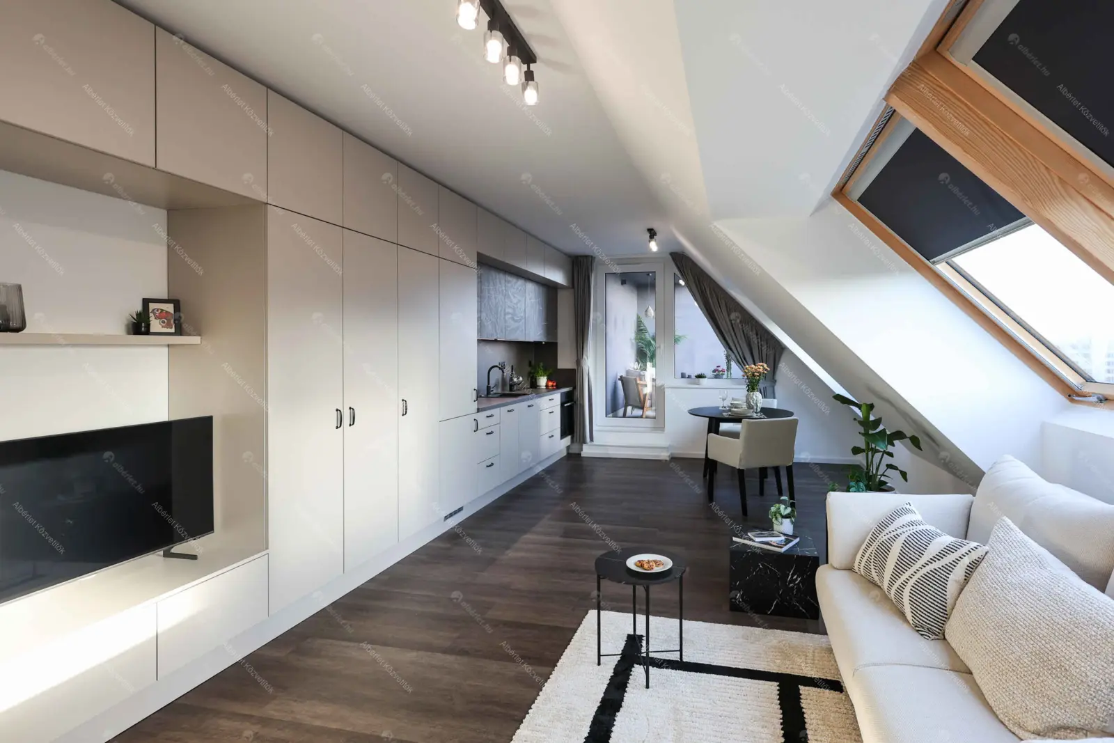 Kiadó albérlet 225000 Ft/hó áron: Budapest, VIII. kerület  Illés utca. Mérete: 32 nm, 1 szobás | Alberlet.hu - 6656642