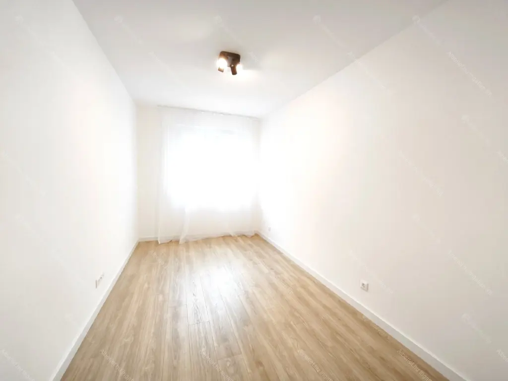 Kiadó albérlet 300000 Ft/hó áron: Budapest, VIII. kerület  Illés utca. Mérete: 47 nm, 2 szobás | Alberlet.hu - 6694131