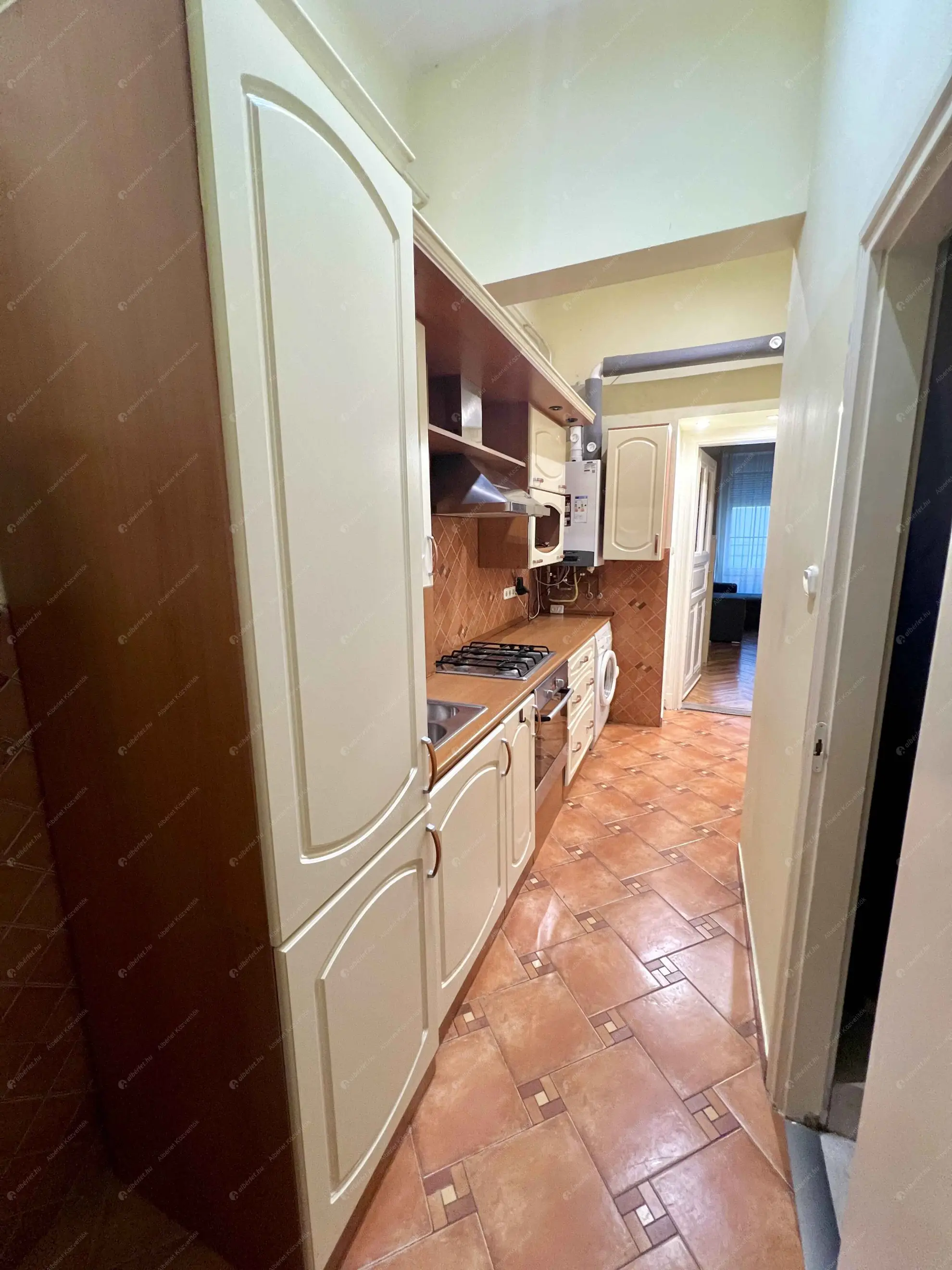 Kiadó albérlet 180000 Ft/hó áron: Budapest, VIII. kerület  Illés utca. Mérete: 51 nm, 2 szobás | Alberlet.hu - 6601495