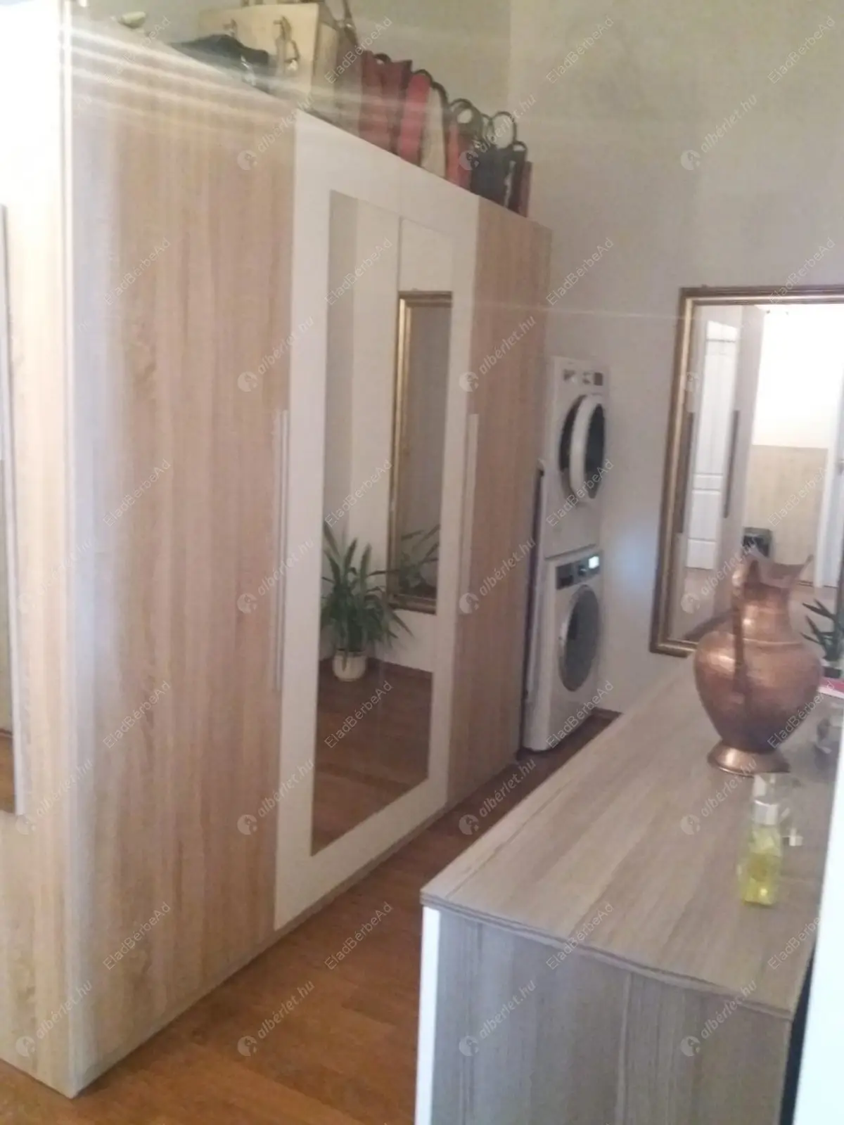 Kiadó albérlet 280000 Ft/hó áron: Budapest, VIII. kerület  Illés utca. Mérete: 57 nm, 2 szobás | Alberlet.hu - 6559855