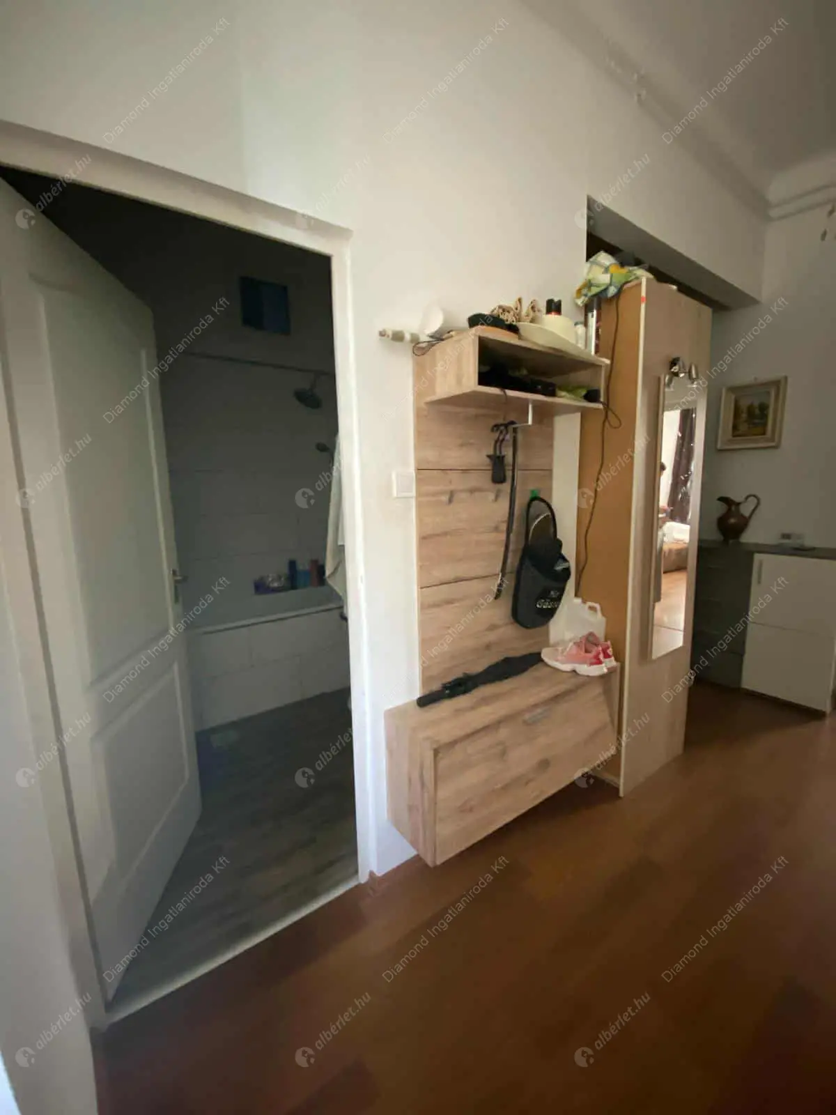 Kiadó albérlet 280000 Ft/hó áron: Budapest, VIII. kerület  Illés utca. Mérete: 57 nm, 3 szobás | Alberlet.hu - 6562830