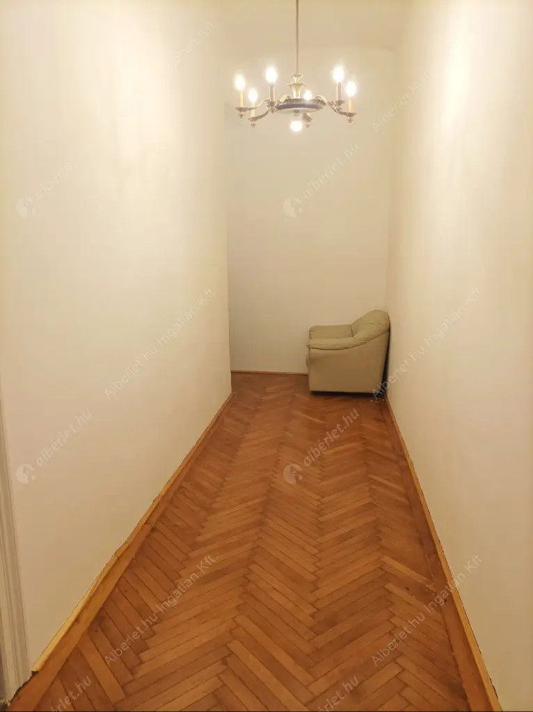 Kiadó albérlet 300000 Ft/hó áron: Budapest, VIII. kerület  József körút. Mérete: 127 nm, 3 szobás | Alberlet.hu - 6614562