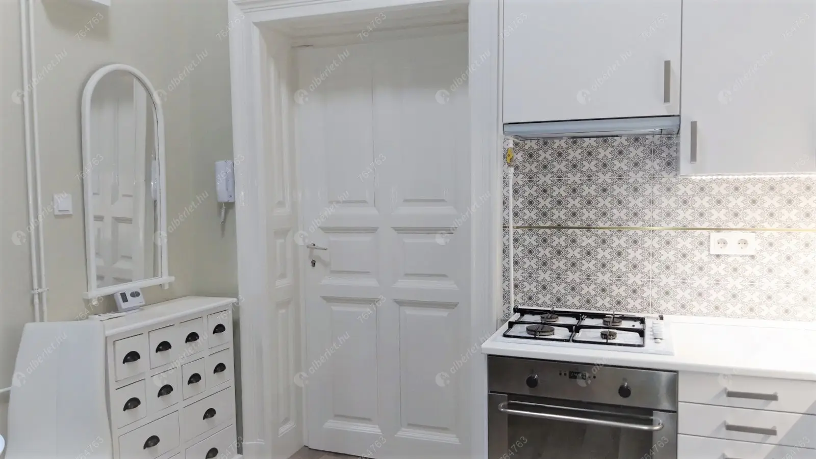 Kiadó albérlet 200000 Ft/hó áron: Budapest, VIII. kerület  József körút. Mérete: 30 nm, 1 szobás | Alberlet.hu - 6490662