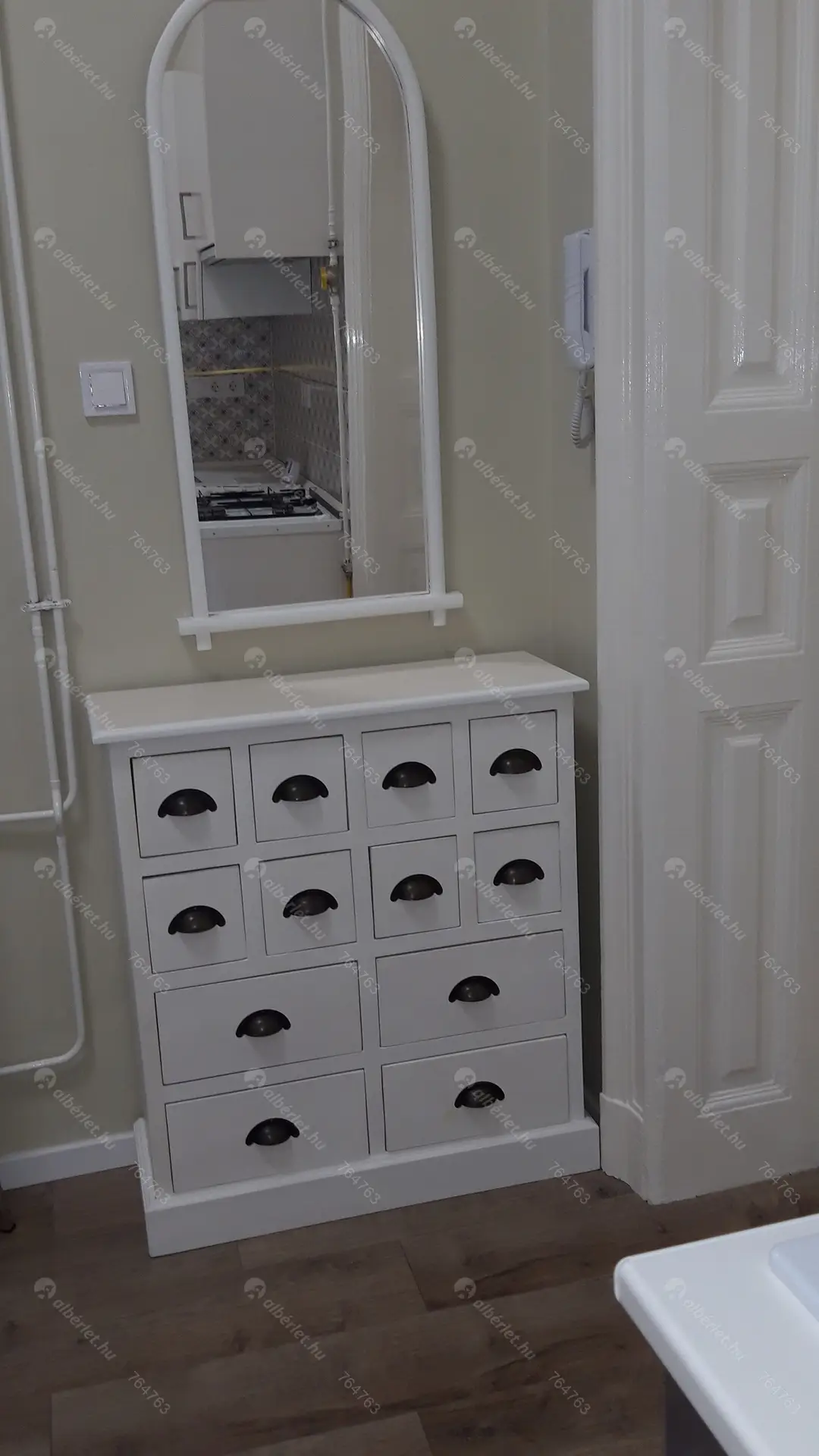 Kiadó albérlet 200000 Ft/hó áron: Budapest, VIII. kerület  József körút. Mérete: 30 nm, 1 szobás | Alberlet.hu - 6499148