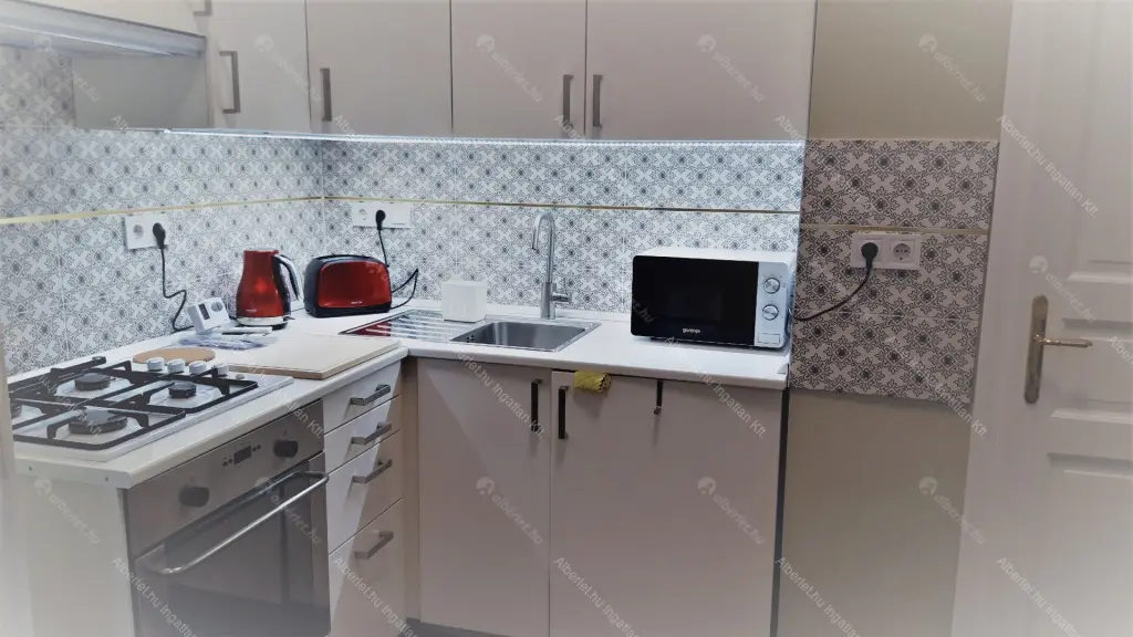 Kiadó albérlet 200000 Ft/hó áron: Budapest, VIII. kerület  József körút. Mérete: 30 nm, 1 szobás | Alberlet.hu - 6709374