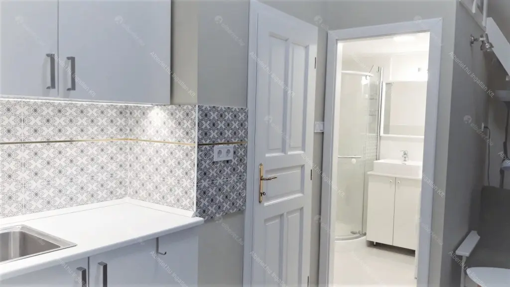 Kiadó albérlet 200000 Ft/hó áron: Budapest, VIII. kerület  József körút. Mérete: 30 nm, 1 szobás | Alberlet.hu - 6709376