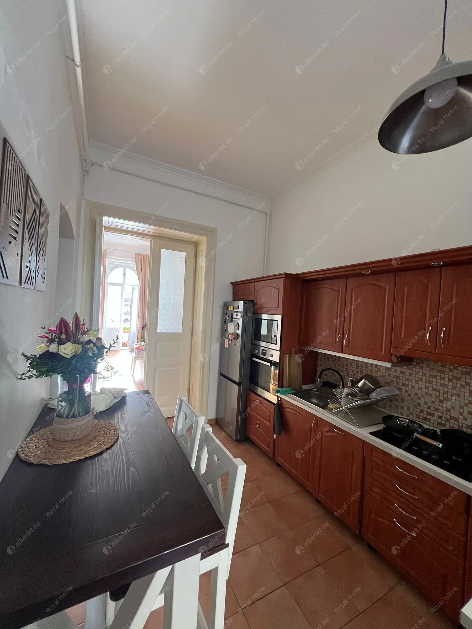 Kiadó albérlet 350000 Ft/hó áron: Budapest, VIII. kerület  József körút. Mérete: 87 nm, 2 szobás | Alberlet.hu - 6573270