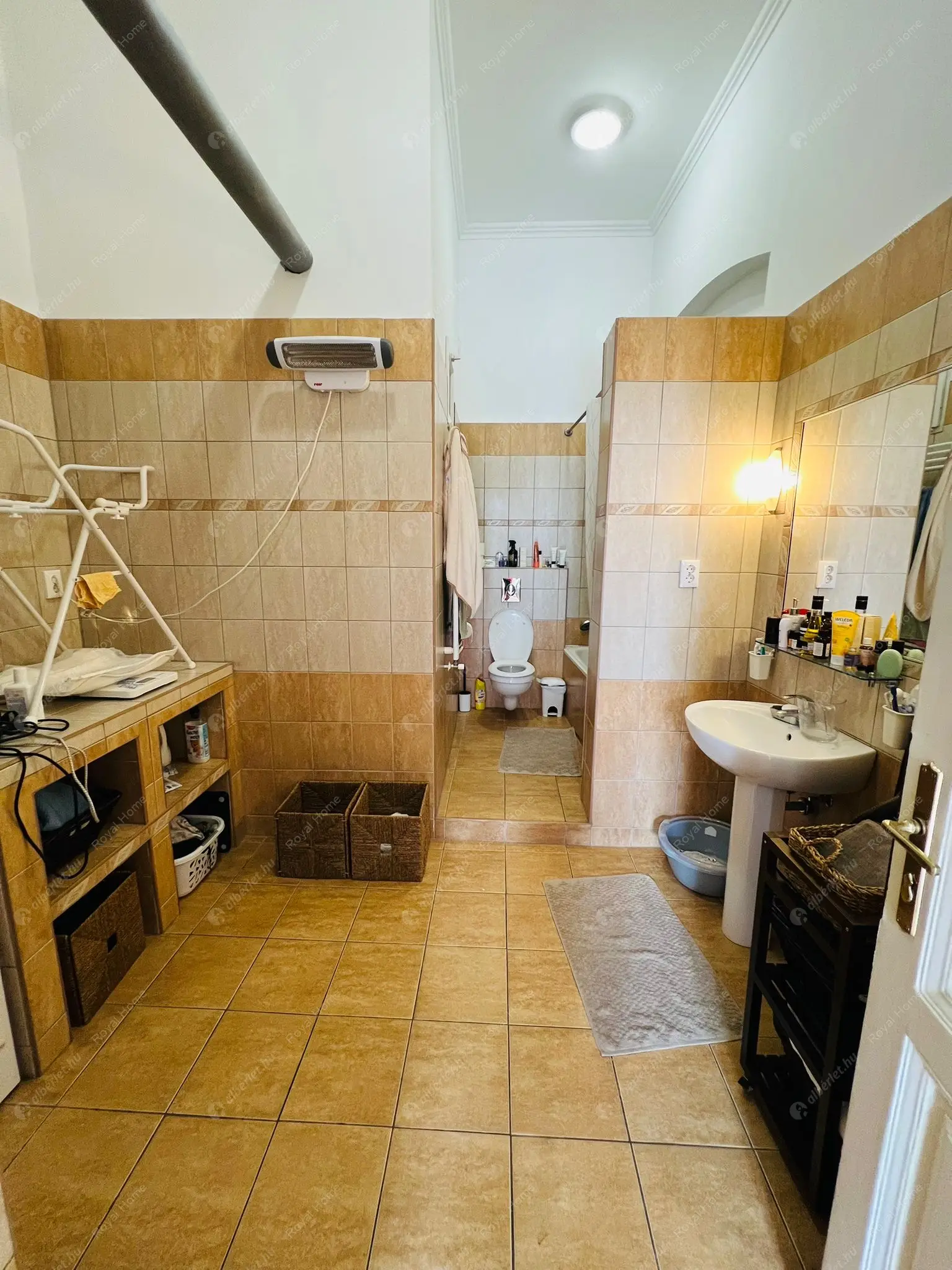 Kiadó albérlet 350000 Ft/hó áron: Budapest, VIII. kerület  József körút. Mérete: 87 nm, 2 szobás | Alberlet.hu - 6573274