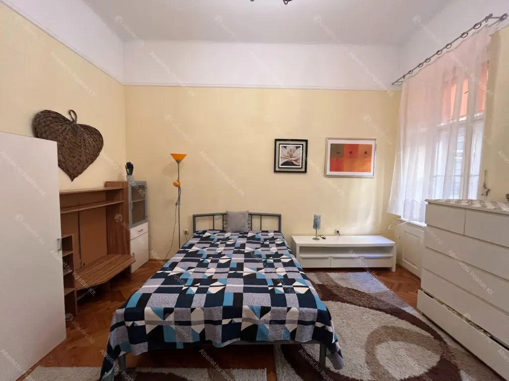 Kiadó albérlet 180000 Ft/hó áron: Budapest, VIII. kerület  József utca. Mérete: 32 nm, 1 szobás | Alberlet.hu - 6695160