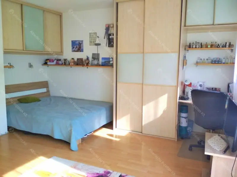 Kiadó albérlet 220000 Ft/hó áron: Budapest, VIII. kerület  Kálvária utca. Mérete: 34 nm, 1 szobás | Alberlet.hu - 6647003