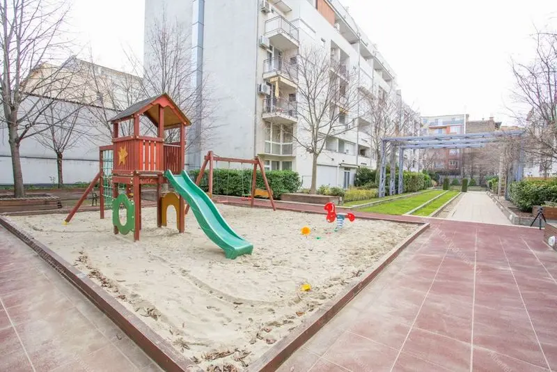 Kiadó albérlet 220000 Ft/hó áron: Budapest, VIII. kerület  Kálvária utca. Mérete: 34 nm, 1 szobás | Alberlet.hu - 6647023