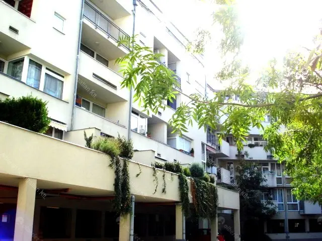 Kiadó albérlet 220000 Ft/hó áron: Budapest, VIII. kerület  Kálvária utca. Mérete: 34 nm, 1 szobás | Alberlet.hu - 6647024