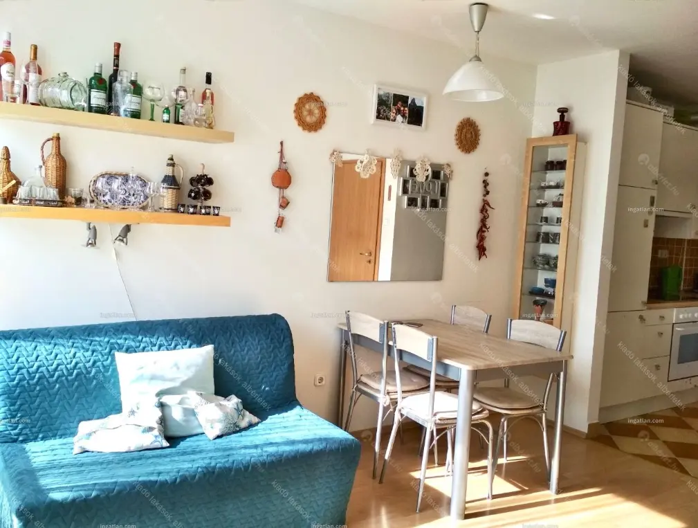 Kiadó albérlet 220000 Ft/hó áron: Budapest, VIII. kerület  Kálvária utca. Mérete: 34 nm, 1 szobás | Alberlet.hu - 6653492