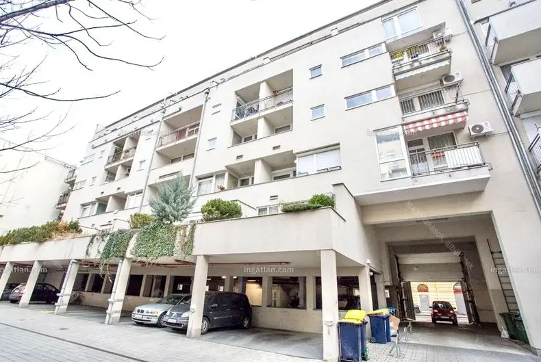 Kiadó albérlet 220000 Ft/hó áron: Budapest, VIII. kerület  Kálvária utca. Mérete: 34 nm, 1 szobás | Alberlet.hu - 6653494