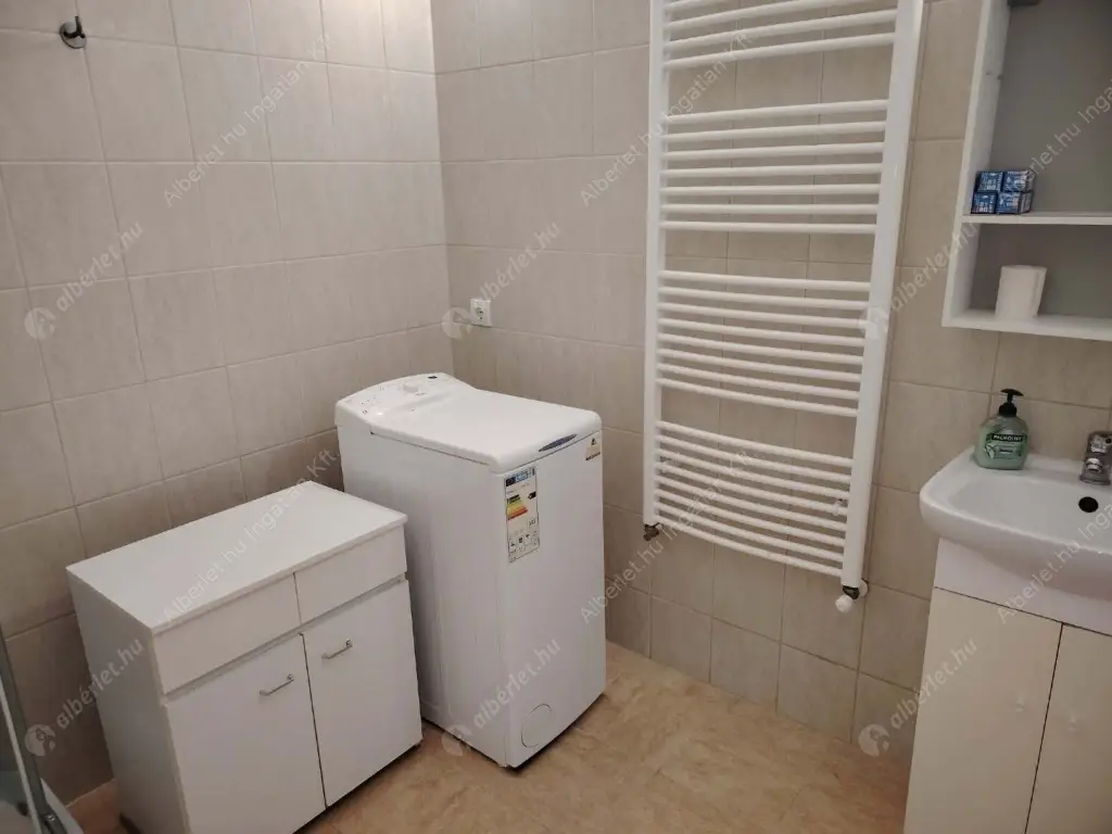 Kiadó albérlet 220000 Ft/hó áron: Budapest, VIII. kerület  Kálvária utca. Mérete: 44 nm, 2 szobás | Alberlet.hu - 6604098