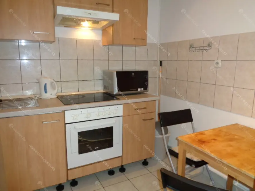 Kiadó albérlet 220000 Ft/hó áron: Budapest, VIII. kerület  Kálvária utca. Mérete: 49 nm, 2 szobás | Alberlet.hu - 6652917