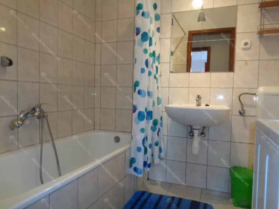 Kiadó albérlet 220000 Ft/hó áron: Budapest, VIII. kerület  Kálvária utca. Mérete: 49 nm, 2 szobás | Alberlet.hu - 6652933