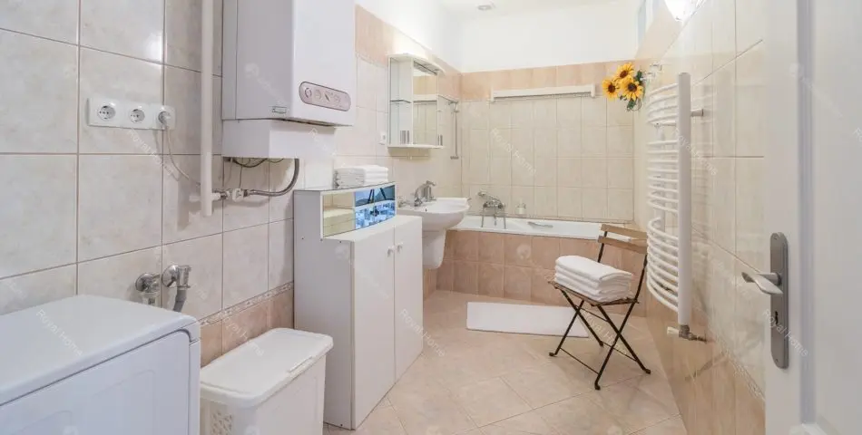 Kiadó albérlet 269000 Ft/hó áron: Budapest, VIII. kerület  Kis Salétrom . Mérete: 65 nm, 2 szobás | Alberlet.hu - 6666753