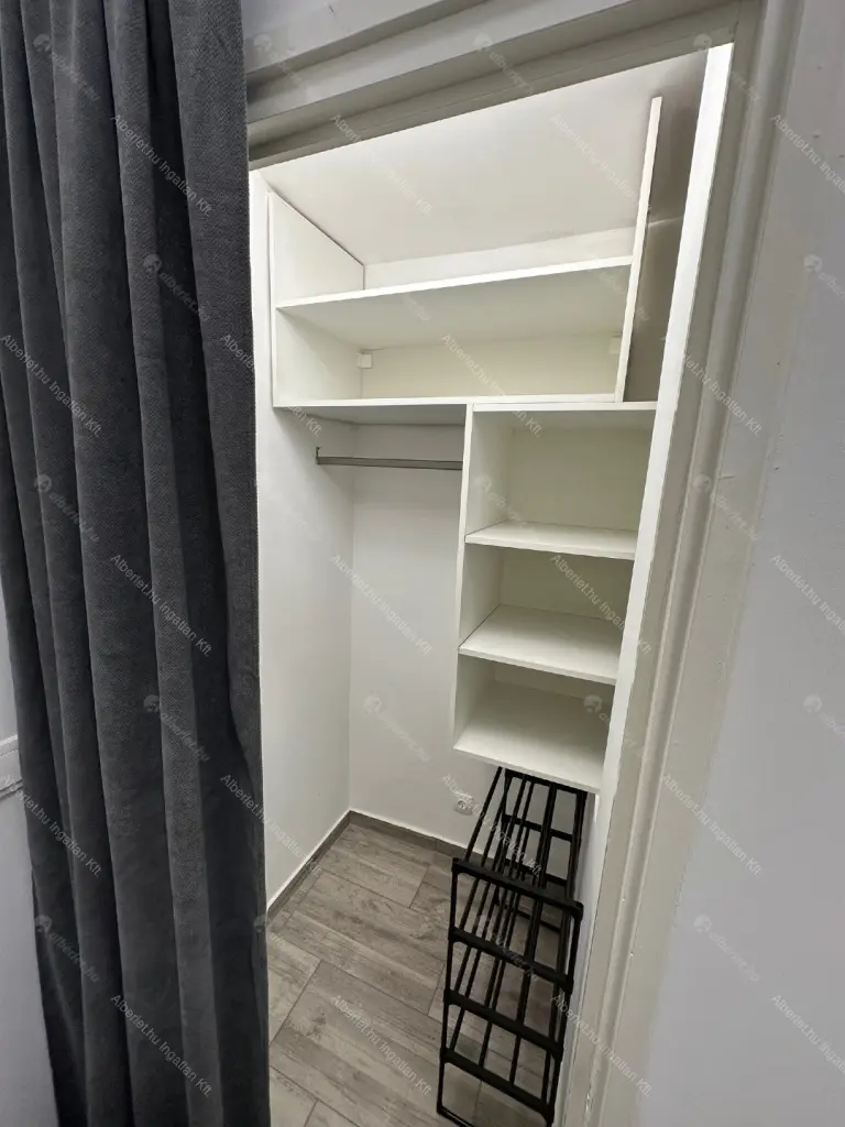 Kiadó albérlet 189000 Ft/hó áron: Budapest, VIII. kerület  Kisfaludy  utca . Mérete: 22 nm, 1 szobás | Alberlet.hu - 6675630