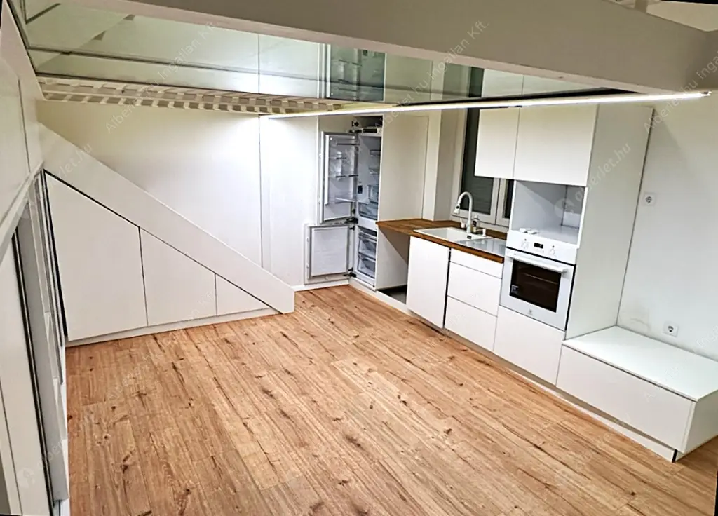 Kiadó albérlet 250000 Ft/hó áron: Budapest, VIII. kerület  Kisfaludy utca. Mérete: 30 nm, 1 szobás | Alberlet.hu - 6556677