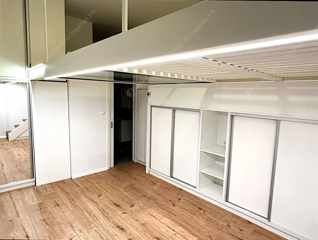 Kiadó albérlet 250000 Ft/hó áron: Budapest, VIII. kerület  Kisfaludy utca. Mérete: 30 nm, 1 szobás | Alberlet.hu - 6614044