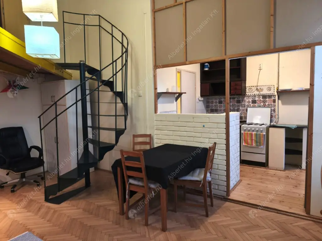 Kiadó albérlet 190000 Ft/hó áron: Budapest, VIII. kerület  Kiss József utca. Mérete: 34 nm, 1 szobás | Alberlet.hu - 6625535