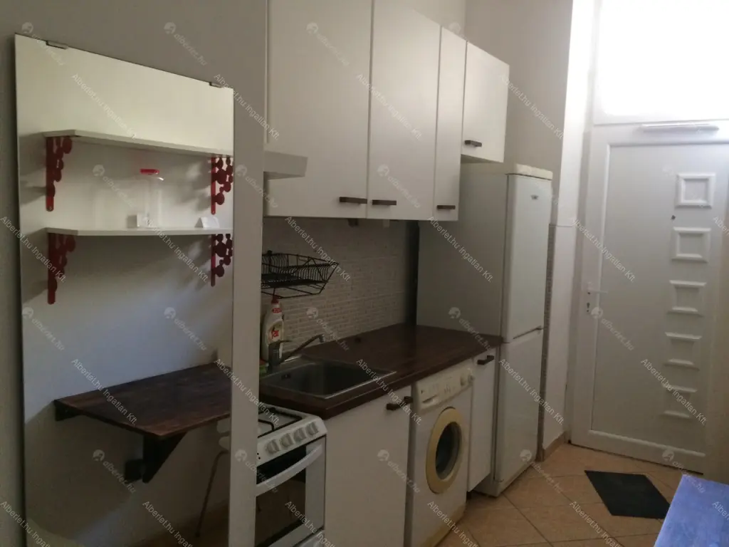 Kiadó albérlet 180000 Ft/hó áron: Budapest, VIII. kerület  Kiss József utca. Mérete: 35 nm, 1 szobás | Alberlet.hu - 6677793