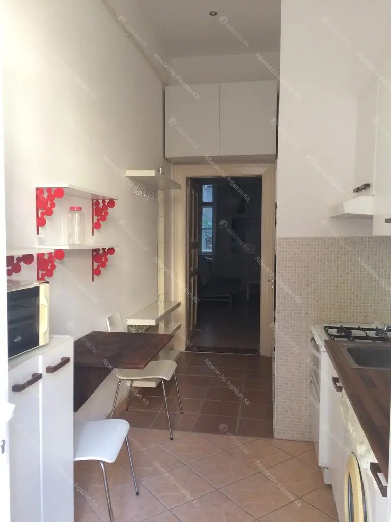 Kiadó albérlet 180000 Ft/hó áron: Budapest, VIII. kerület  Kiss József utca. Mérete: 35 nm, 1 szobás | Alberlet.hu - 6677794