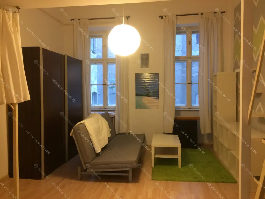 Kiadó albérlet 180000 Ft/hó áron: Budapest, VIII. kerület  Kiss József utca. Mérete: 35 nm, 1 szobás | Alberlet.hu - 6692792