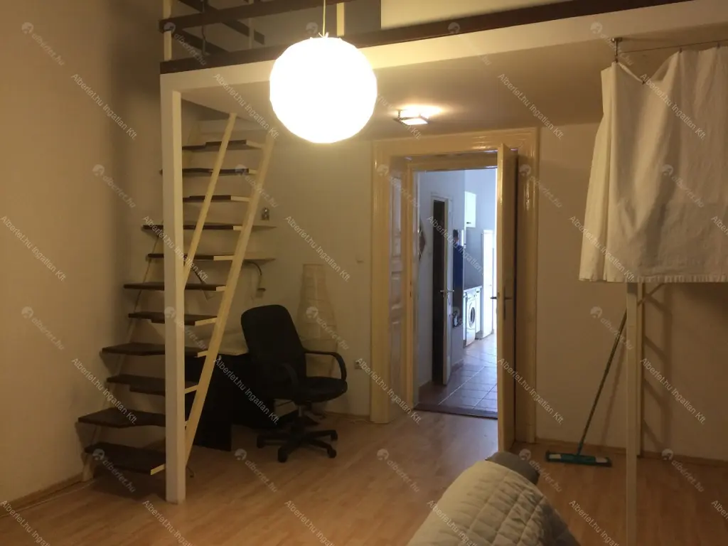 Kiadó albérlet 180000 Ft/hó áron: Budapest, VIII. kerület  Kiss József utca. Mérete: 35 nm, 1 szobás | Alberlet.hu - 6692793