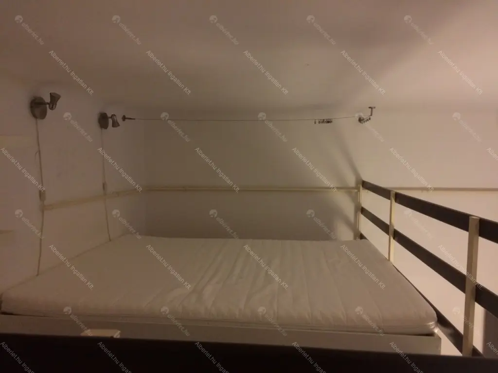 Kiadó albérlet 180000 Ft/hó áron: Budapest, VIII. kerület  Kiss József utca. Mérete: 35 nm, 1 szobás | Alberlet.hu - 6692796