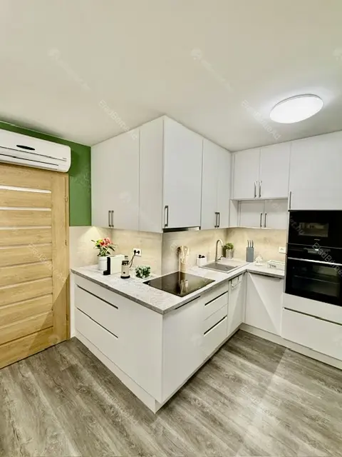 Kiadó albérlet 310000 Ft/hó áron: Budapest, VIII. kerület  Kőfaragó utca. Mérete: 40 nm, 1 szobás | Alberlet.hu - 6676027