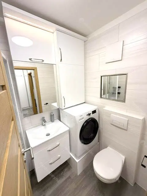 Kiadó albérlet 299000 Ft/hó áron: Budapest, VIII. kerület  Kőfaragó utca. Mérete: 40 nm, 1 szobás | Alberlet.hu - 6686011