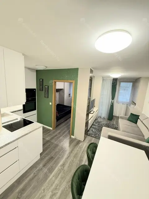 Kiadó albérlet 280000 Ft/hó áron: Budapest, VIII. kerület  Kőfaragó utca. Mérete: 40 nm, 1 szobás | Alberlet.hu - 6708040