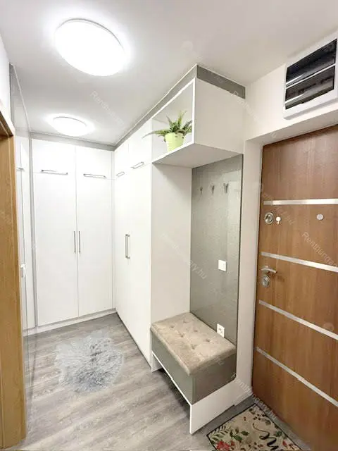 Kiadó albérlet 280000 Ft/hó áron: Budapest, VIII. kerület  Kőfaragó utca. Mérete: 40 nm, 1 szobás | Alberlet.hu - 6708043