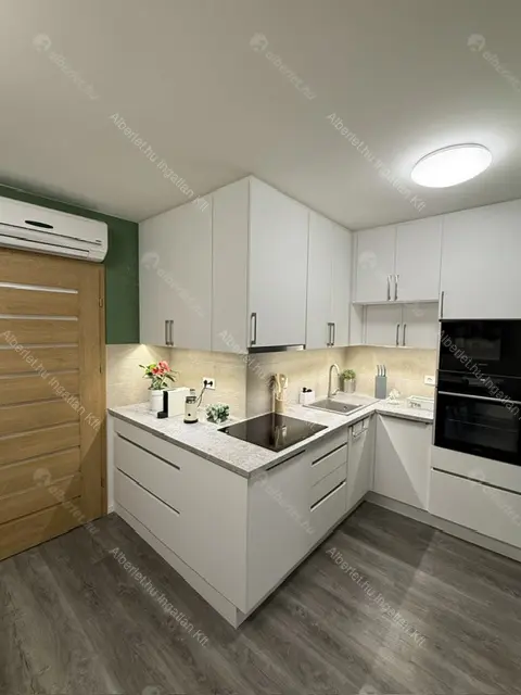 Kiadó albérlet 310000 Ft/hó áron: Budapest, VIII. kerület  Kőfaragó utca. Mérete: 40 nm, 1 szobás | Alberlet.hu - 6683156