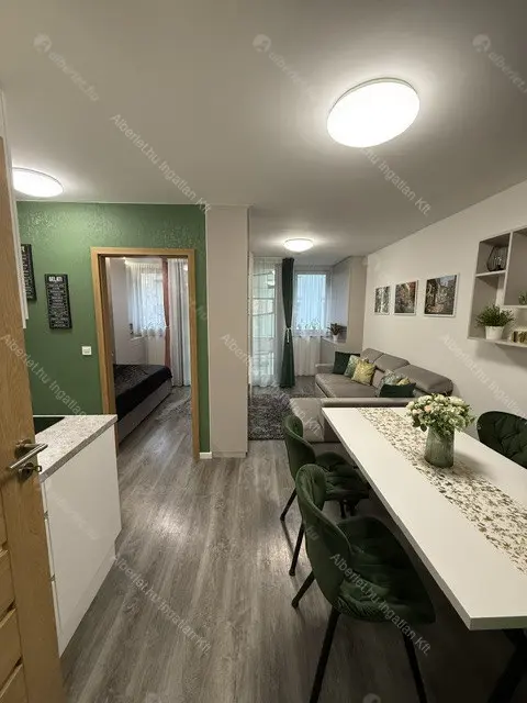 Kiadó albérlet 310000 Ft/hó áron: Budapest, VIII. kerület  Kőfaragó utca. Mérete: 40 nm, 1 szobás | Alberlet.hu - 6683160