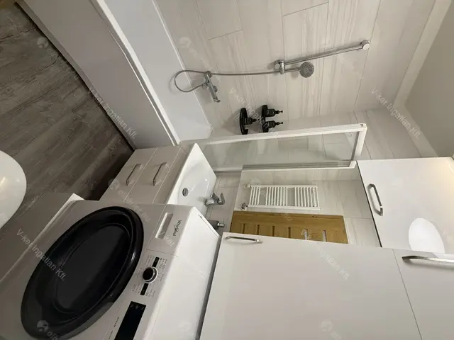 Kiadó albérlet 310000 Ft/hó áron: Budapest, VIII. kerület  Kőfaragó utca. Mérete: 41 nm, 1 szobás | Alberlet.hu - 6664935