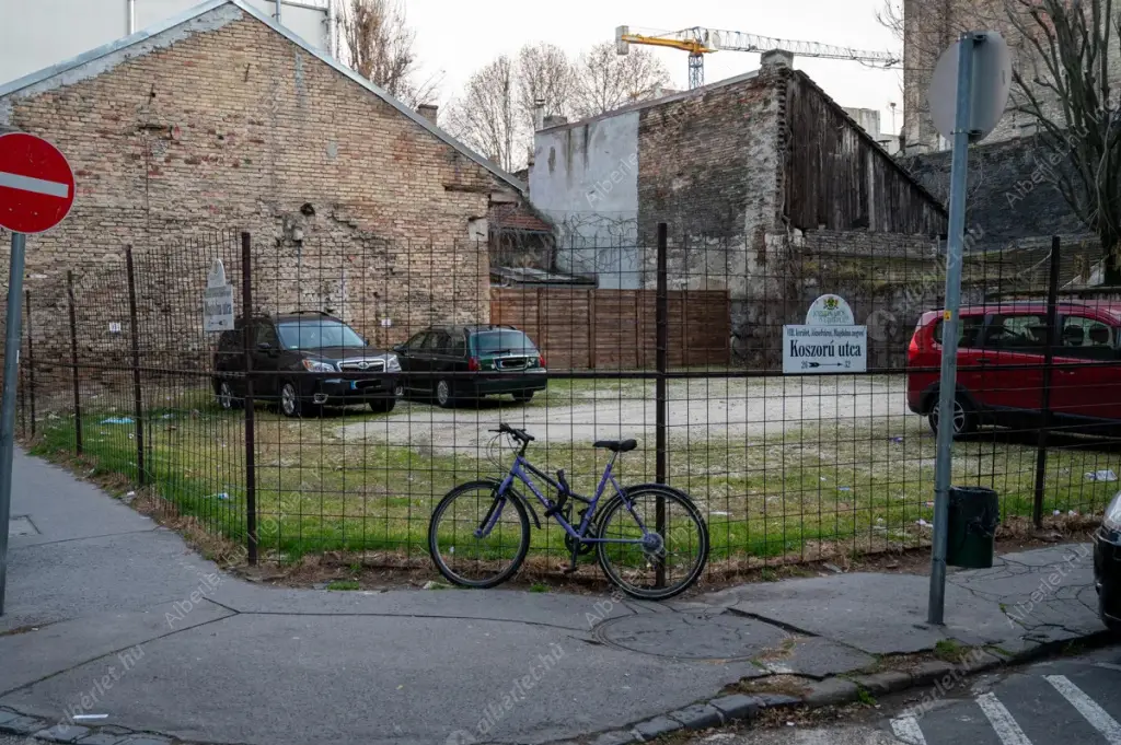 Kiadó albérlet 200000 Ft/hó áron: Budapest, VIII. kerület  Koszorú utca. Mérete: 32 nm, 1 szobás | Alberlet.hu - 6579034