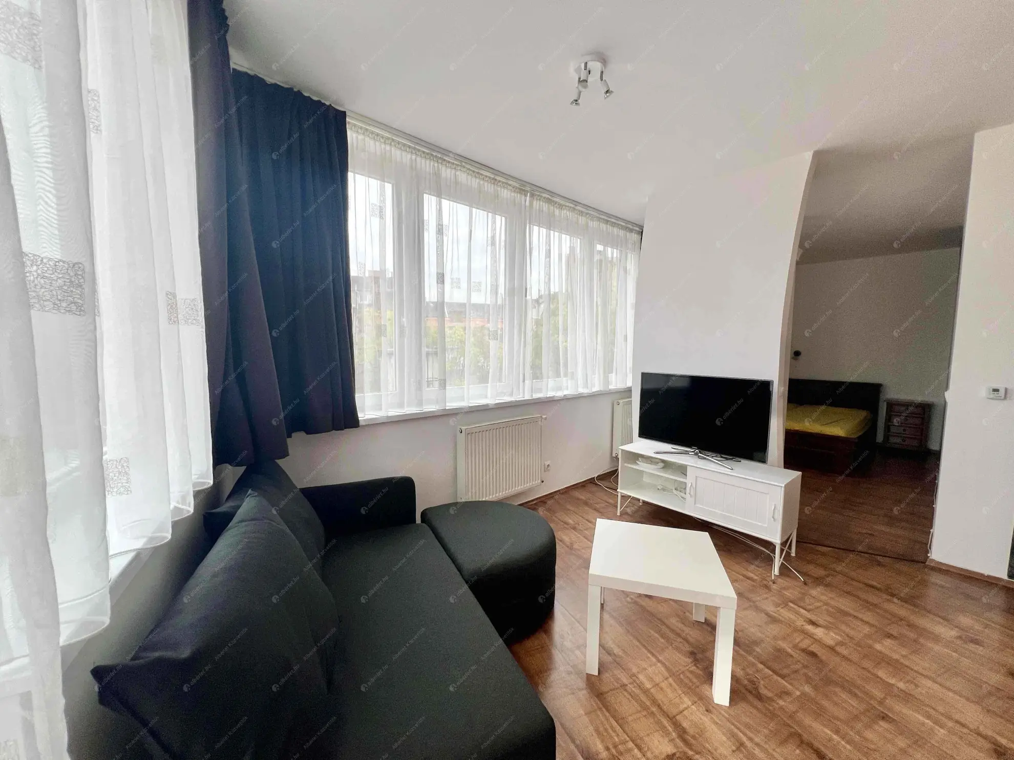 Kiadó albérlet 190000 Ft/hó áron: Budapest, VIII. kerület  Koszorú utca. Mérete: 37 nm, 1 szobás | Alberlet.hu - 6561402