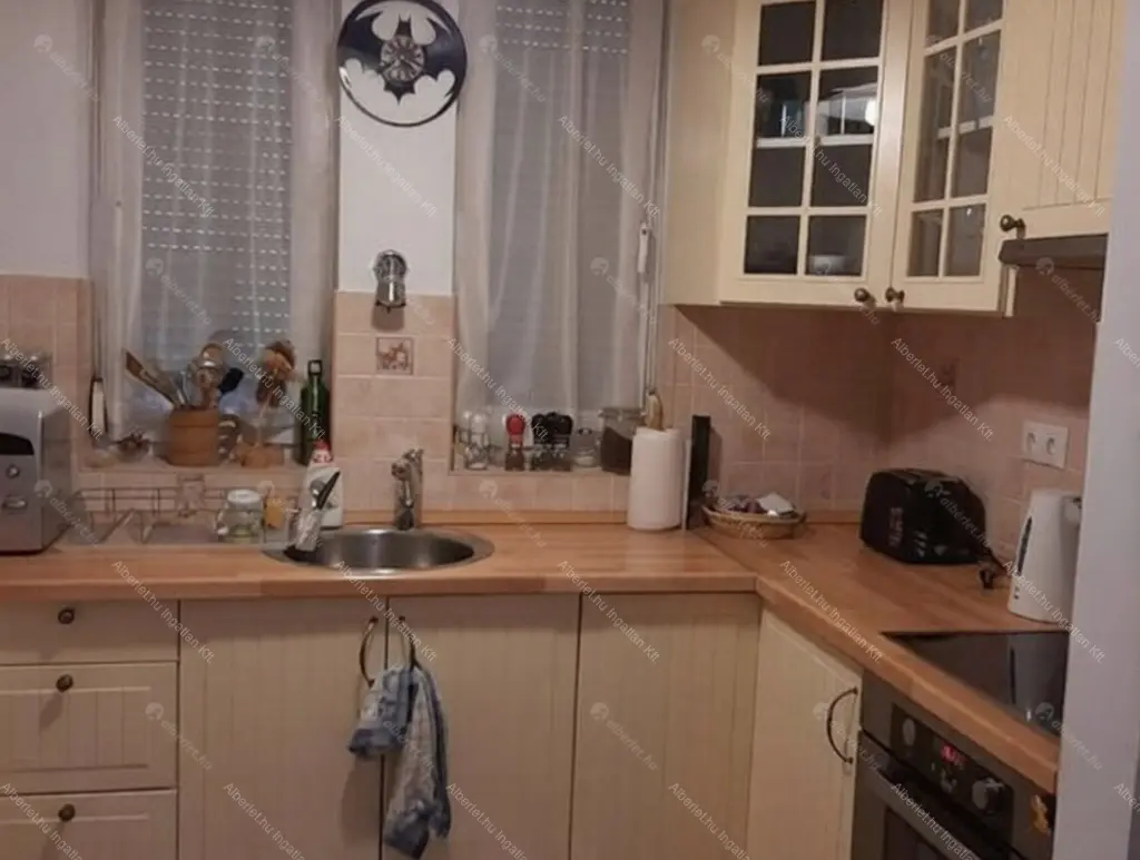 Kiadó albérlet 220000 Ft/hó áron: Budapest, VIII. kerület  Koszorú utca. Mérete: 43 nm, 2 szobás | Alberlet.hu - 6644823